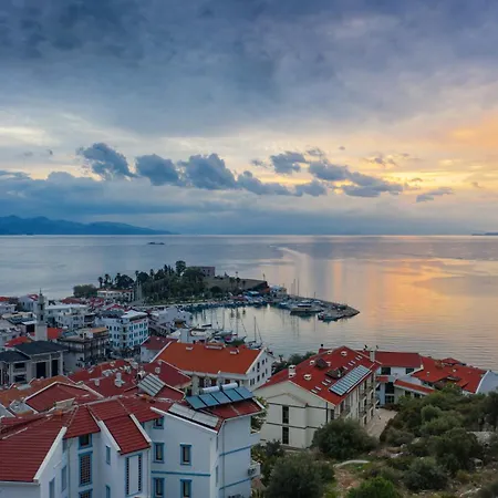 Oezguem Datca