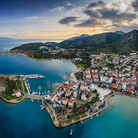 Oezguem Apartmanhotel Datça