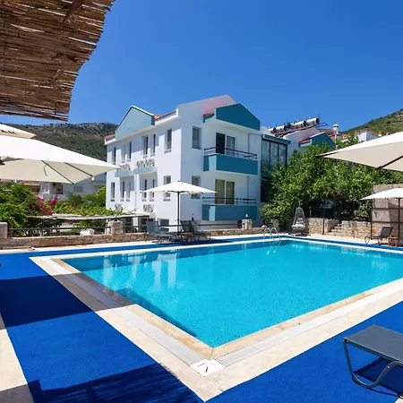 Oezguem Apartmanhotel 4*