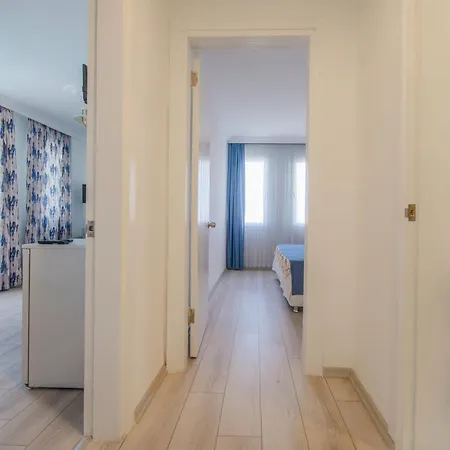 Aparthotel Oezguem *