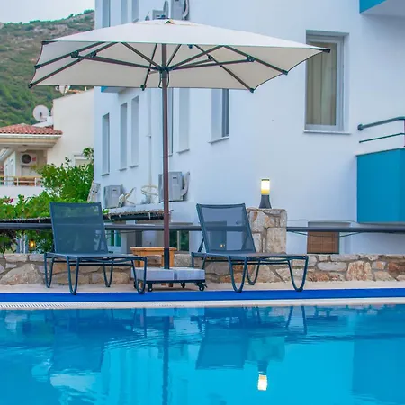 Lejlighedshotel Oezguem 4*