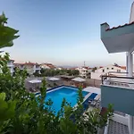 Oezguem Apartmanhotel