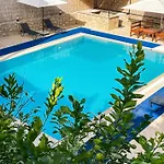 Oezguem Apartmanhotel Datça