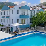 Oezguem Apartmanhotel Datça