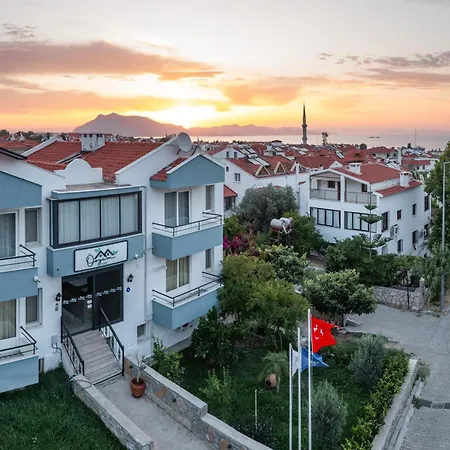 Oezguem 4* Datça