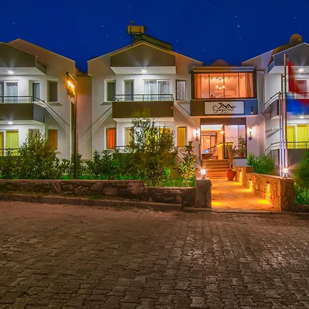 Oezguem Aparthotel 4*