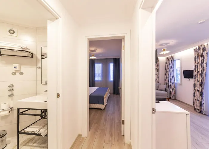 Ξενοδοχείο με διαμερίσματα Oezguem 4*