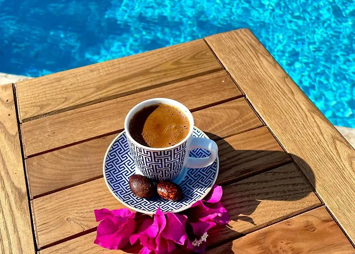 Oezguem Ξενοδοχείο με διαμερίσματα 4*