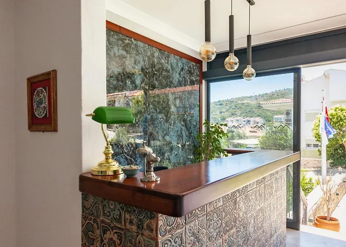 Ξενοδοχείο με διαμερίσματα Oezguem Datca